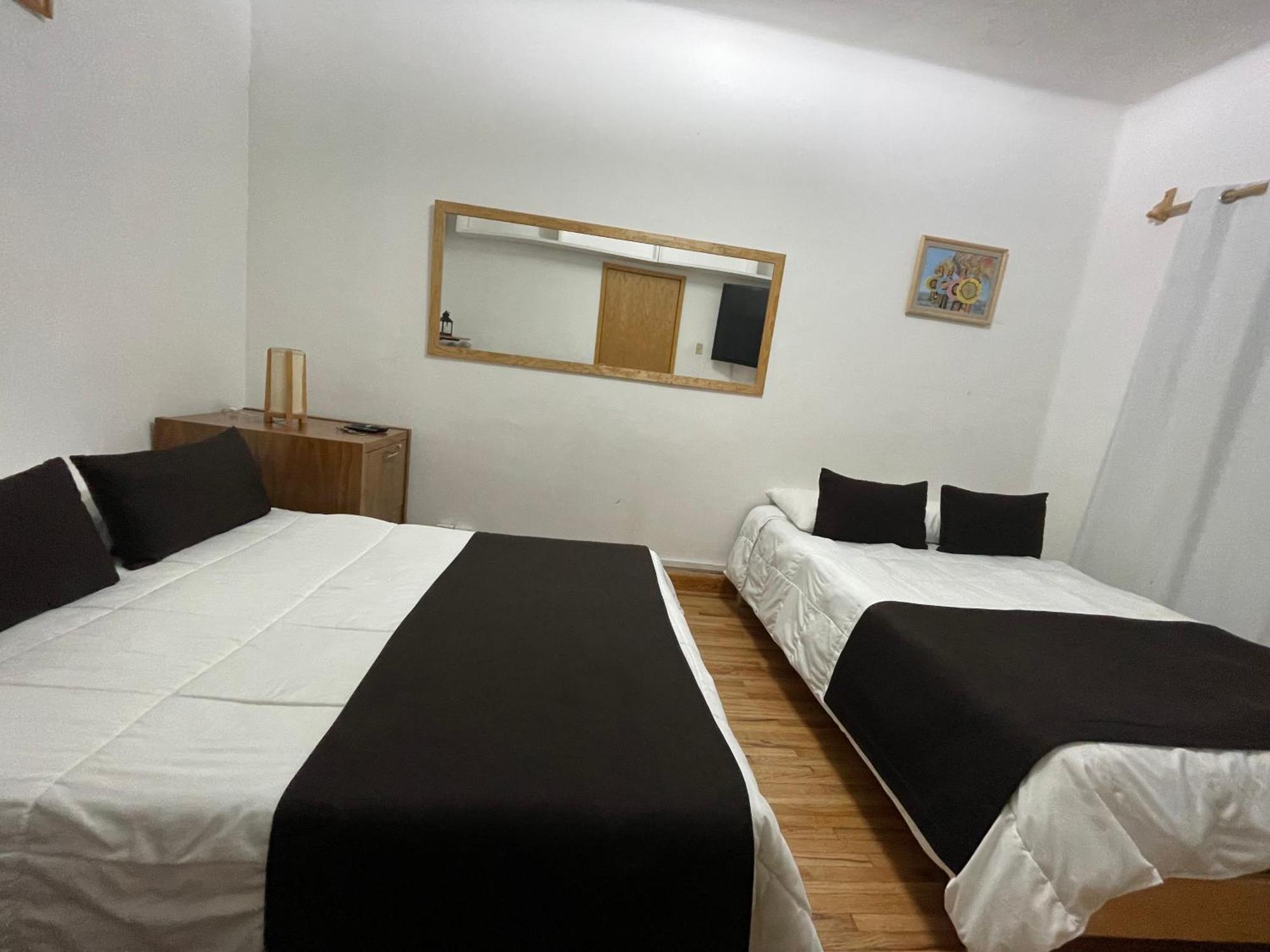Hostal Roma Condesa Mexiko-Stadt Exterior foto